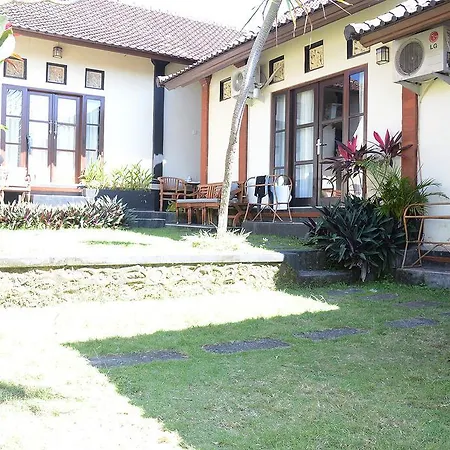 Tropical Guesthouse
